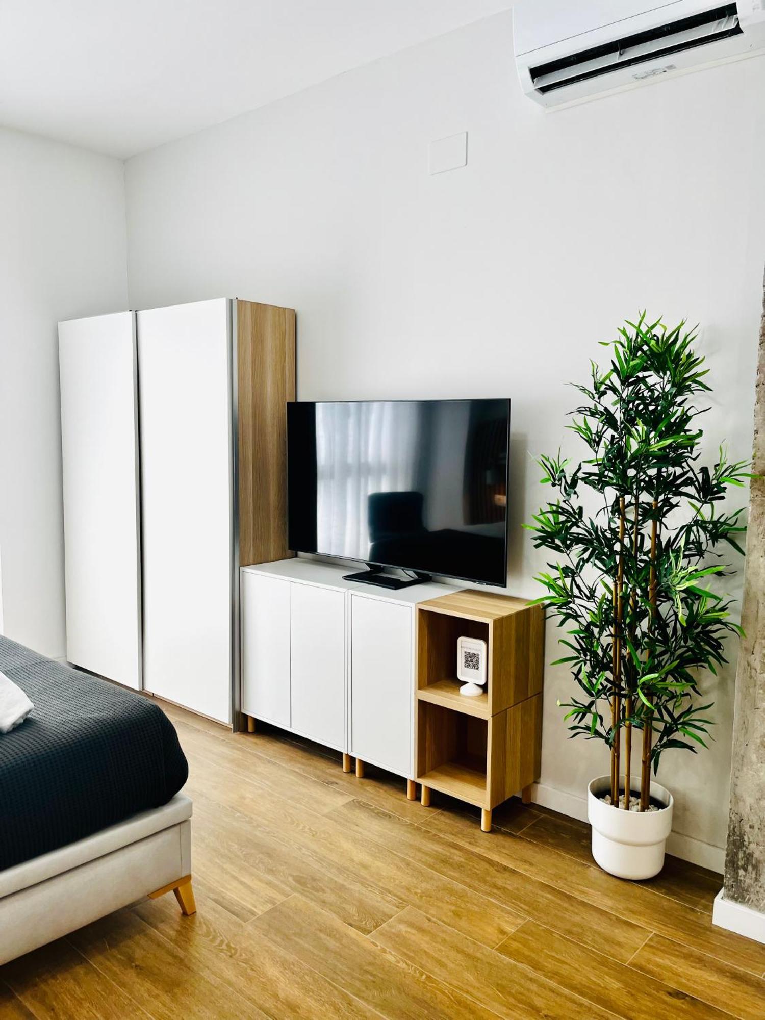 Travel Habitat Mediterranean Suites Valencia Room photo