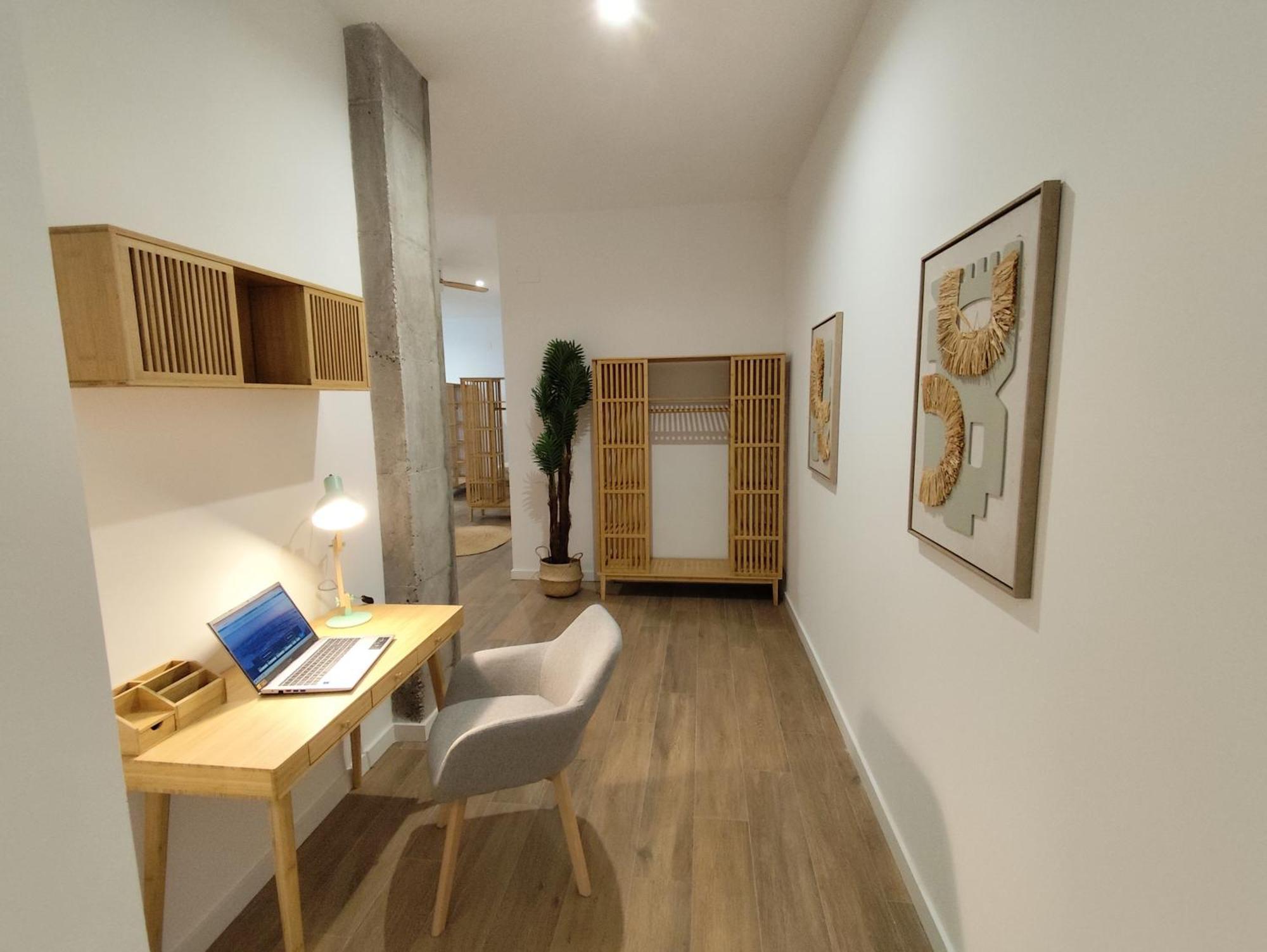 Travel Habitat Mediterranean Suites Valencia Exterior photo